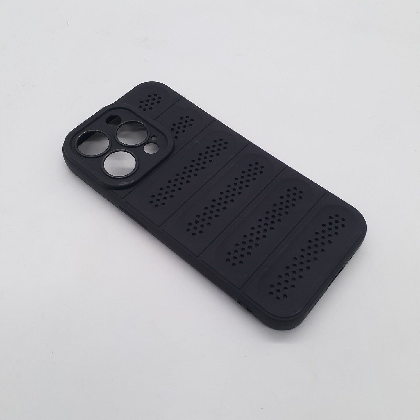 iPhone 15 Pro Cooling Case: Strong TPU Material, Enhanced Heat Dissipation, Protective Cover