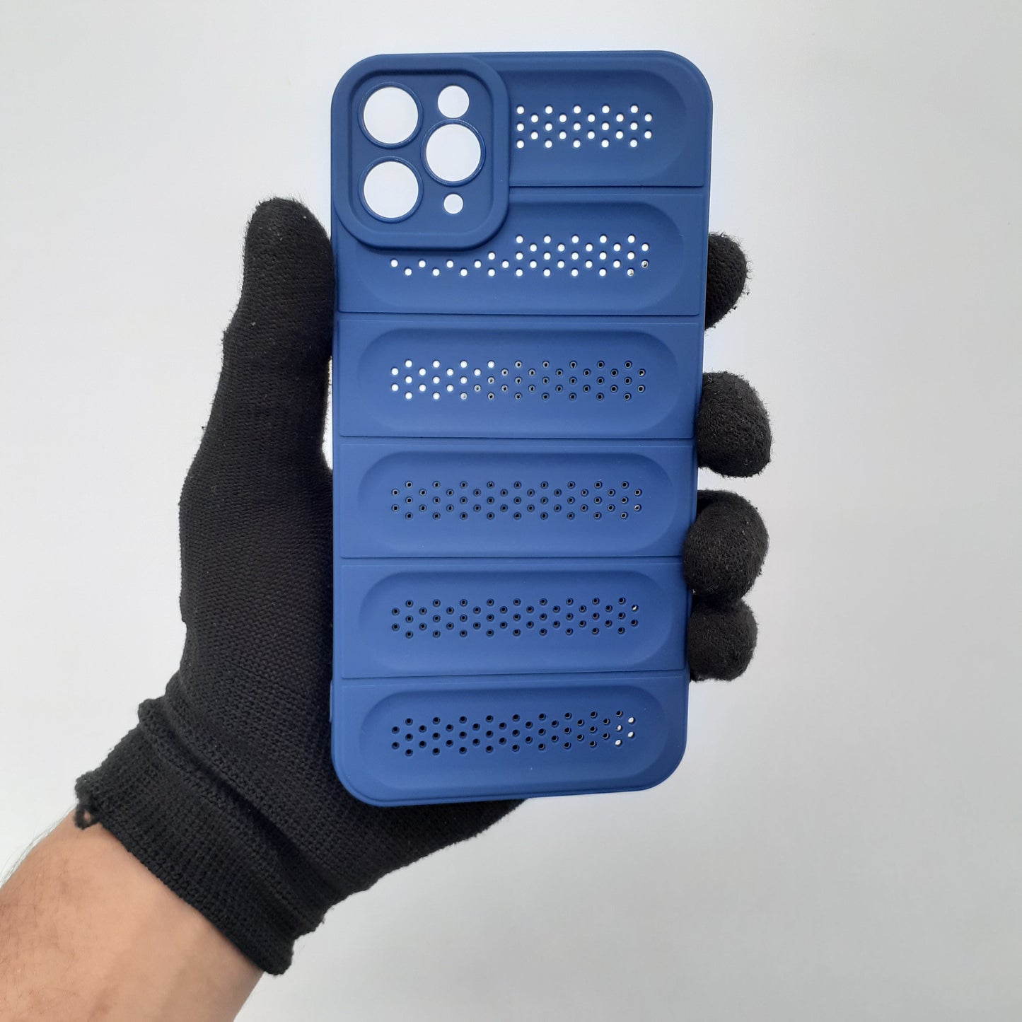 iPhone 11 Pro Max Protective Case: Strong TPU, Shockproof, and Breathable Heat Dissipation Cover