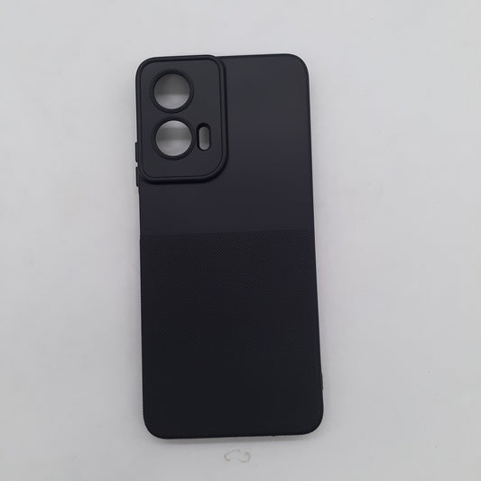Motorola Moto G35 Slim Silicone Protective Cover – Shock Resistant TPU Back Case with Non-Slip Grip & Raised Edges