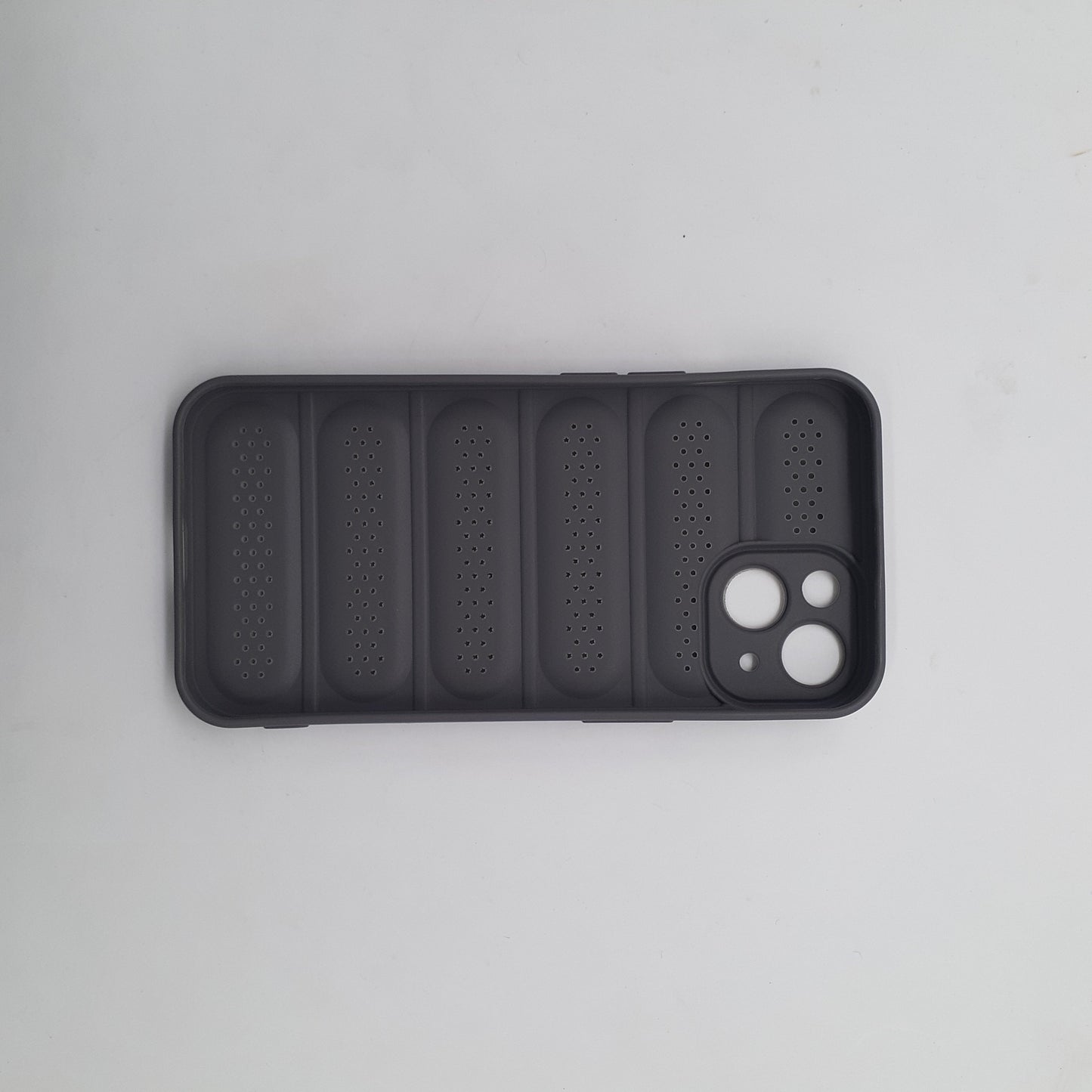 iPhone 13 Ultra-Thin Heat Dissipation Case, Strong TPU Shockproof Protective Cover, Magnetic Feature, Frosted Finish