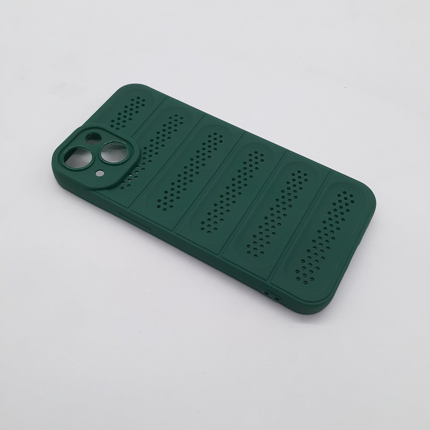 iPhone 13 Ultra-Thin Heat Dissipation Case, Strong TPU Shockproof Protective Cover, Magnetic Feature, Frosted Finish