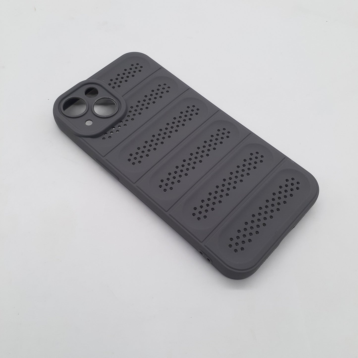 iPhone 13 Ultra-Thin Heat Dissipation Case, Strong TPU Shockproof Protective Cover, Magnetic Feature, Frosted Finish