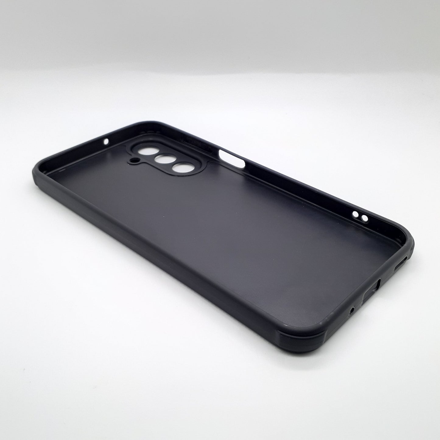 Samsung A17 Carbon Fiber texture Hard Rubber armour back cover shock-porof case