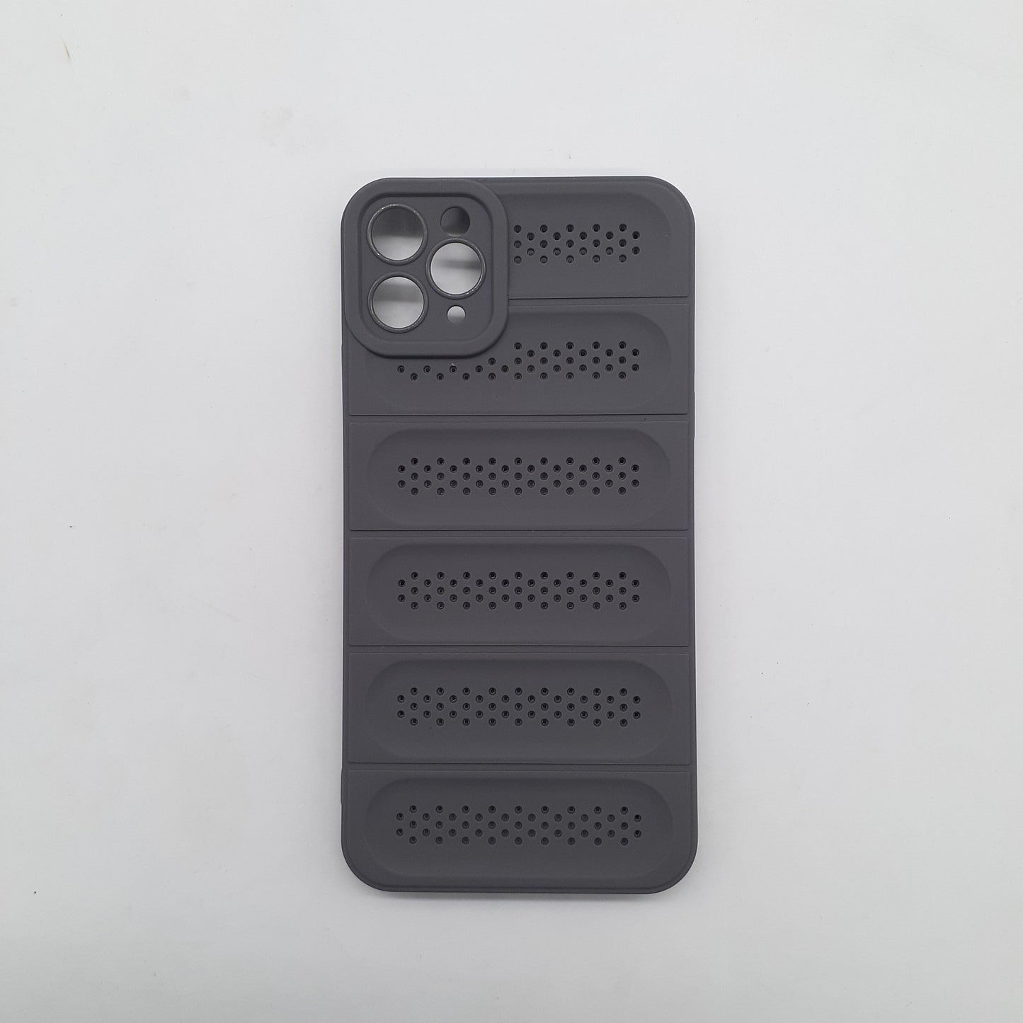 iPhone 11 Pro Max Protective Case: Strong TPU, Shockproof, and Breathable Heat Dissipation Cover