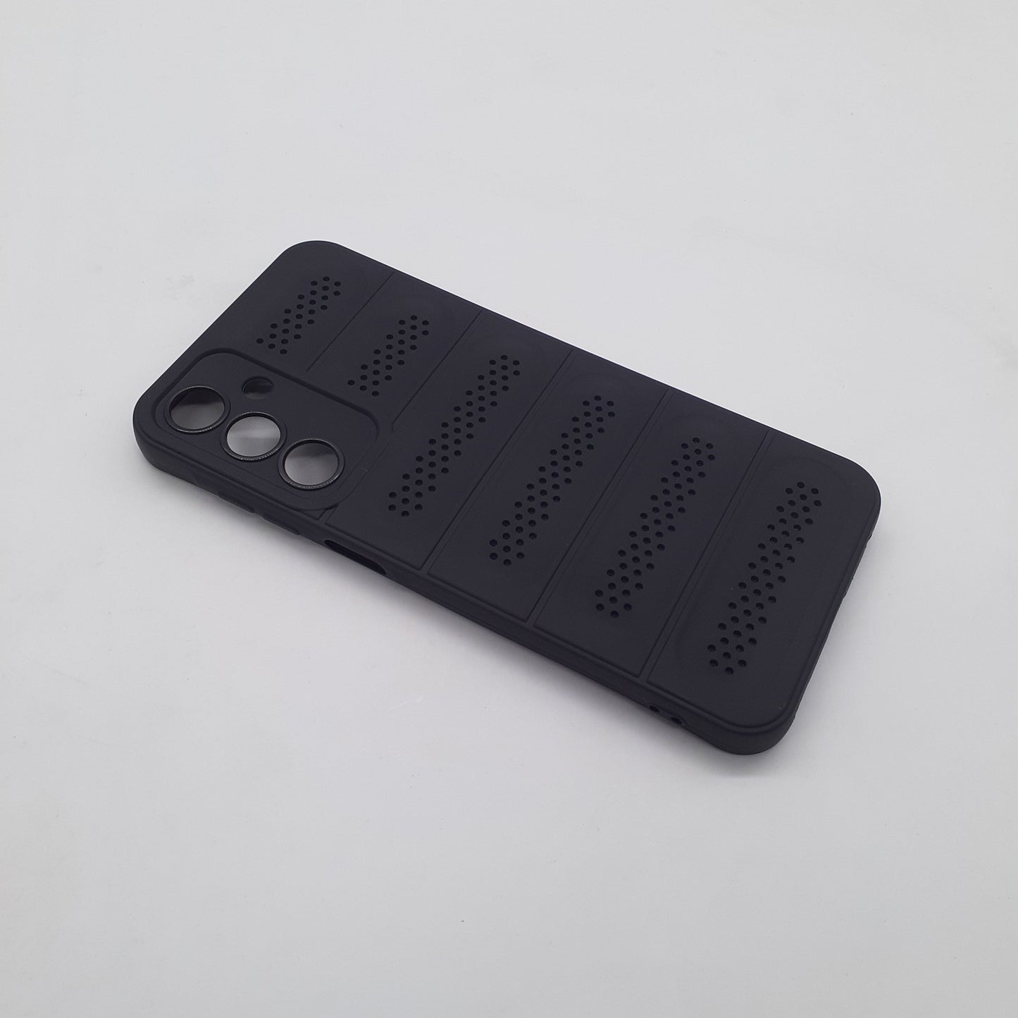 Samsung A25 Cooling Case: Heat Dissipating TPU Material, Shockproof Protection, Enhanced Airflow Design