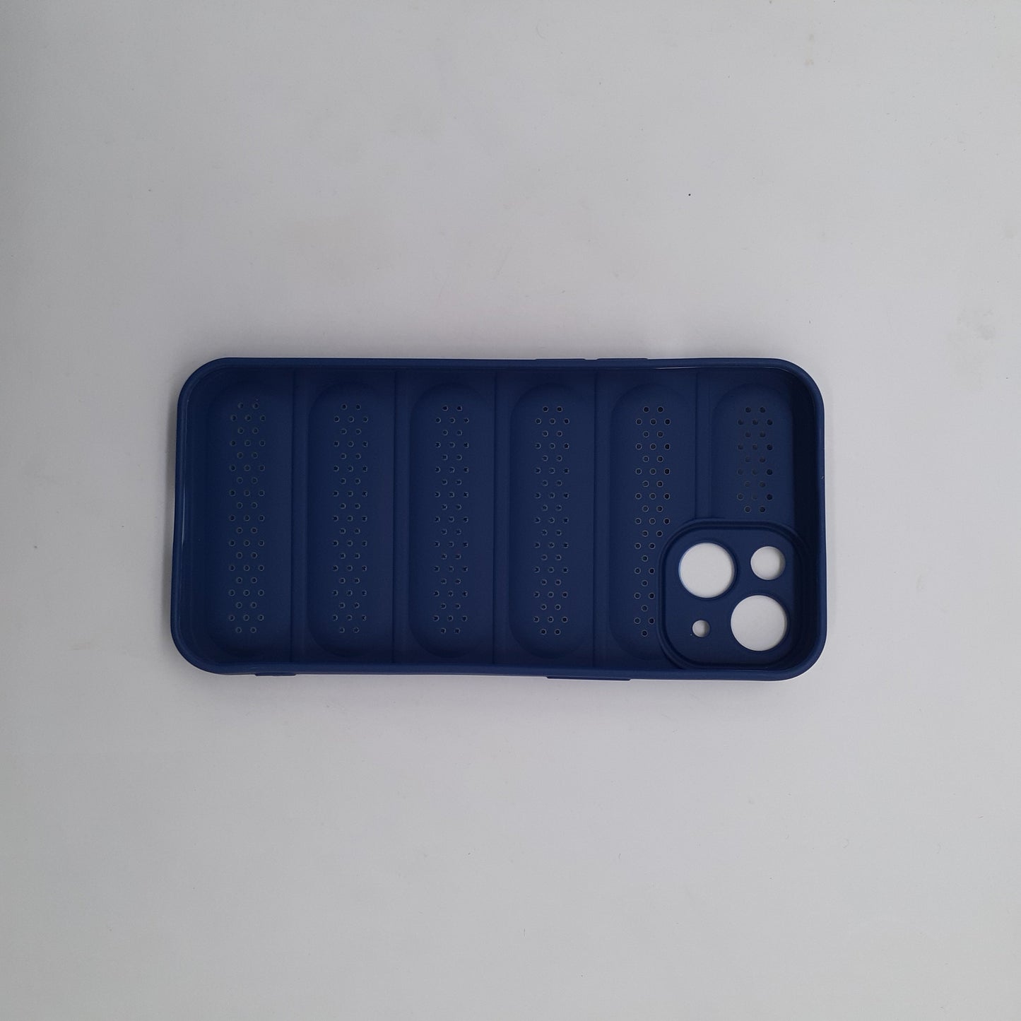 iPhone 13 Ultra-Thin Heat Dissipation Case, Strong TPU Shockproof Protective Cover, Magnetic Feature, Frosted Finish