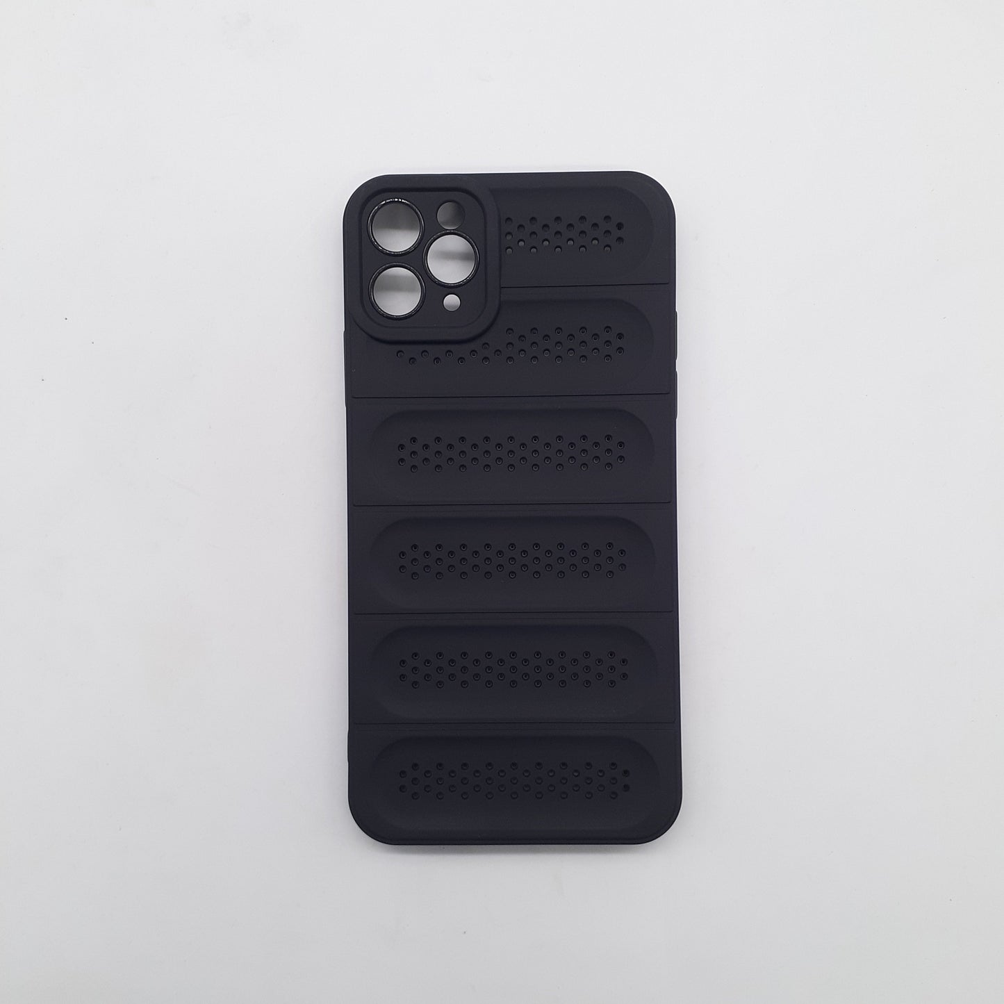 iPhone 11 Pro Max Protective Case: Strong TPU, Shockproof, and Breathable Heat Dissipation Cover