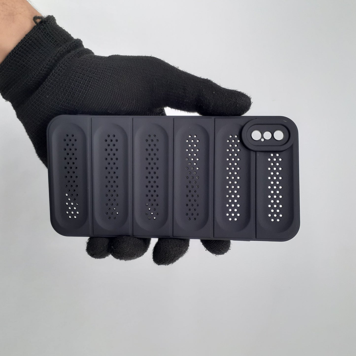 iPhone Xs Max Shockproof TPU Phone Case with Heat Dissipation, Strong Protection, and Breathable Cover